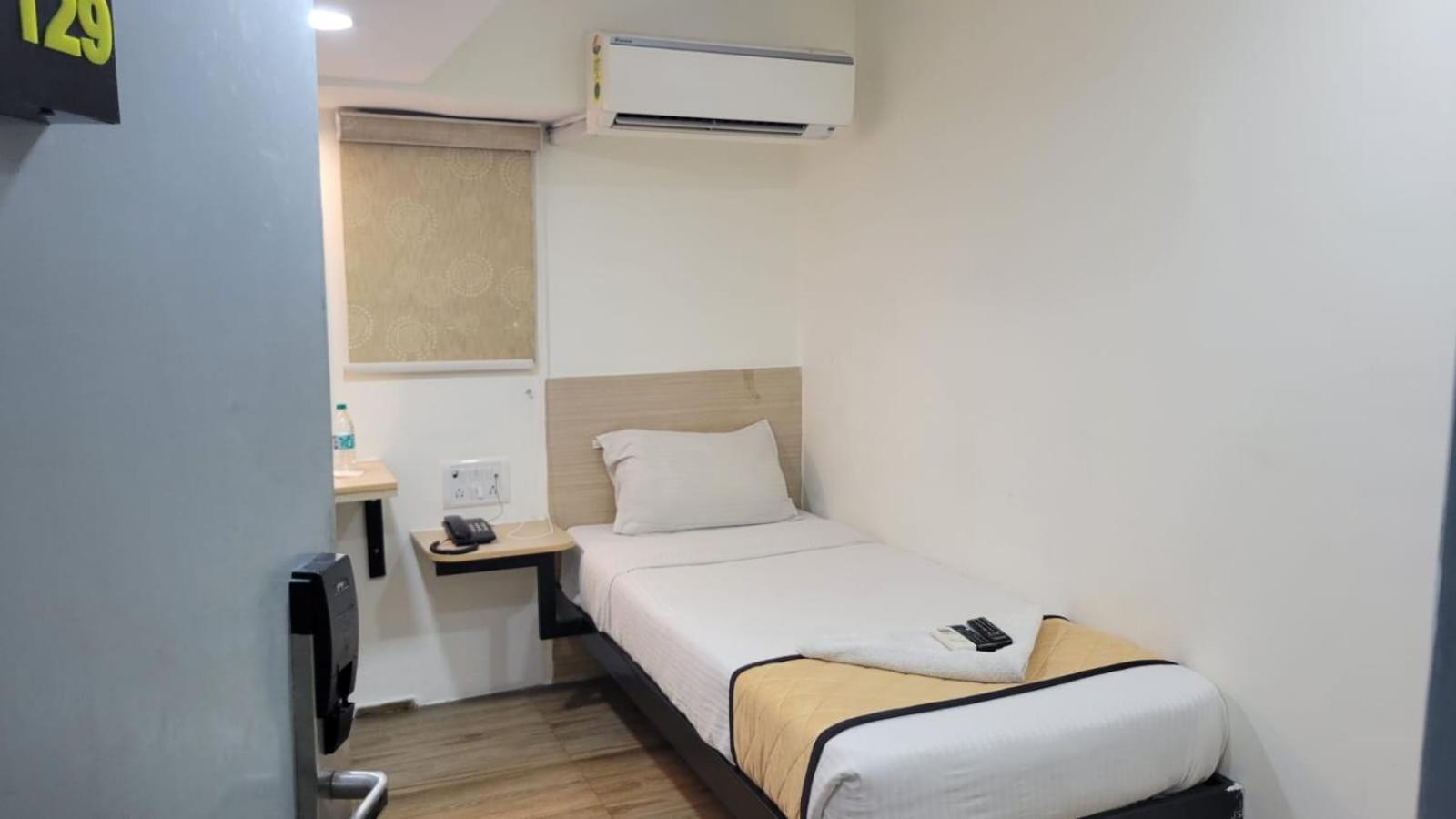 Grace Residency Chennai Airport Hotel Exterior photo