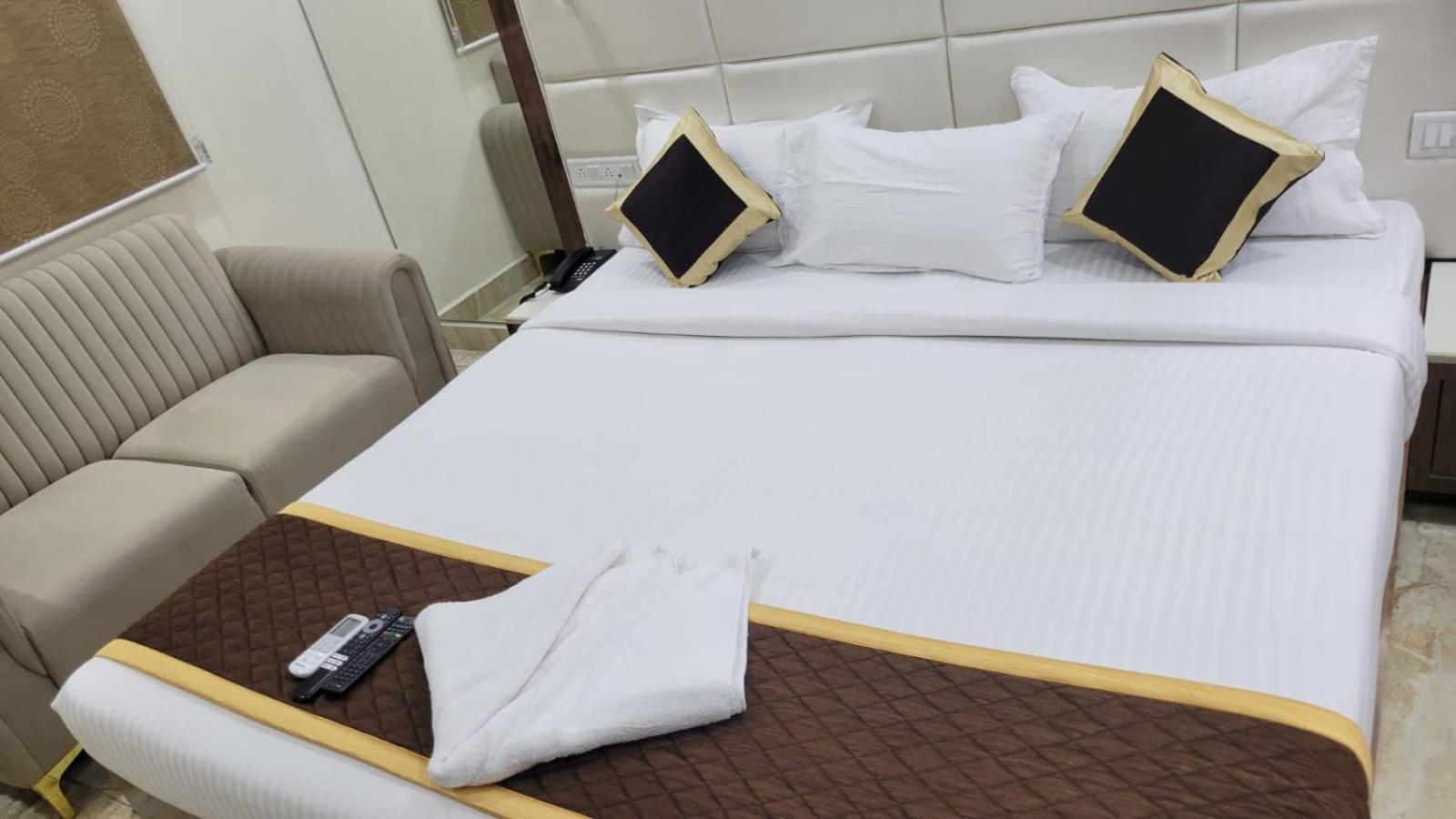 Grace Residency Chennai Airport Hotel Exterior photo