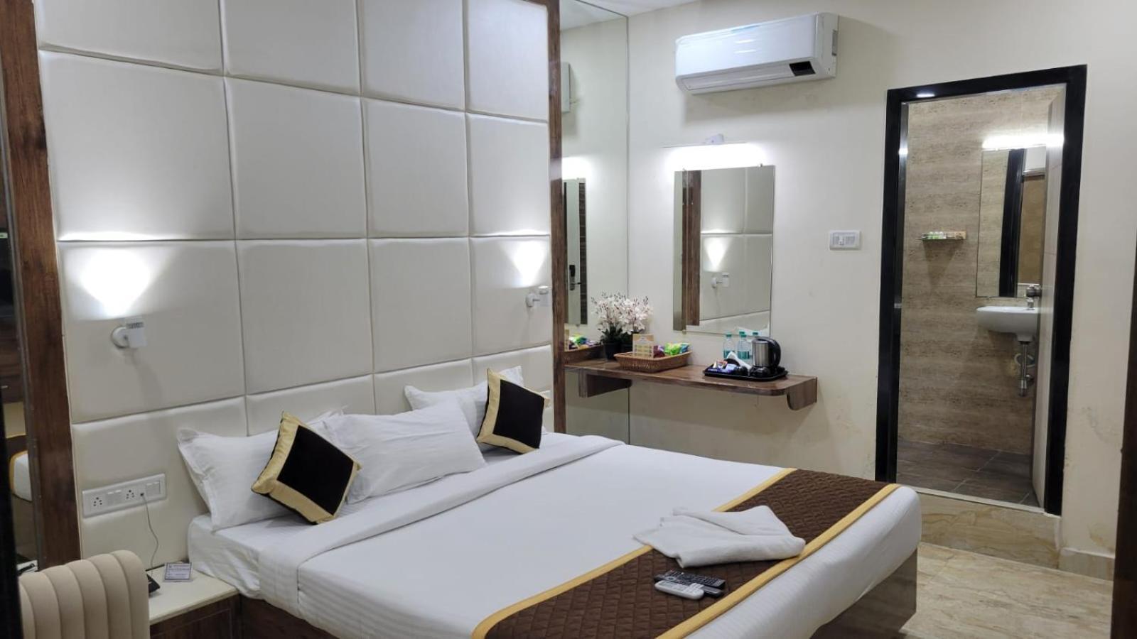 Grace Residency Chennai Airport Hotel Exterior photo